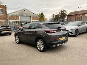 Used Vauxhall Grandland X 2020 for sale - 76245902: Photo 2