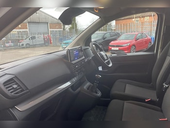 Used Vauxhall Vivaro undefined for sale - 77548099: Photo