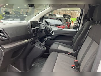 Used Vauxhall Vivaro 2024 for sale - 77374161: Photo