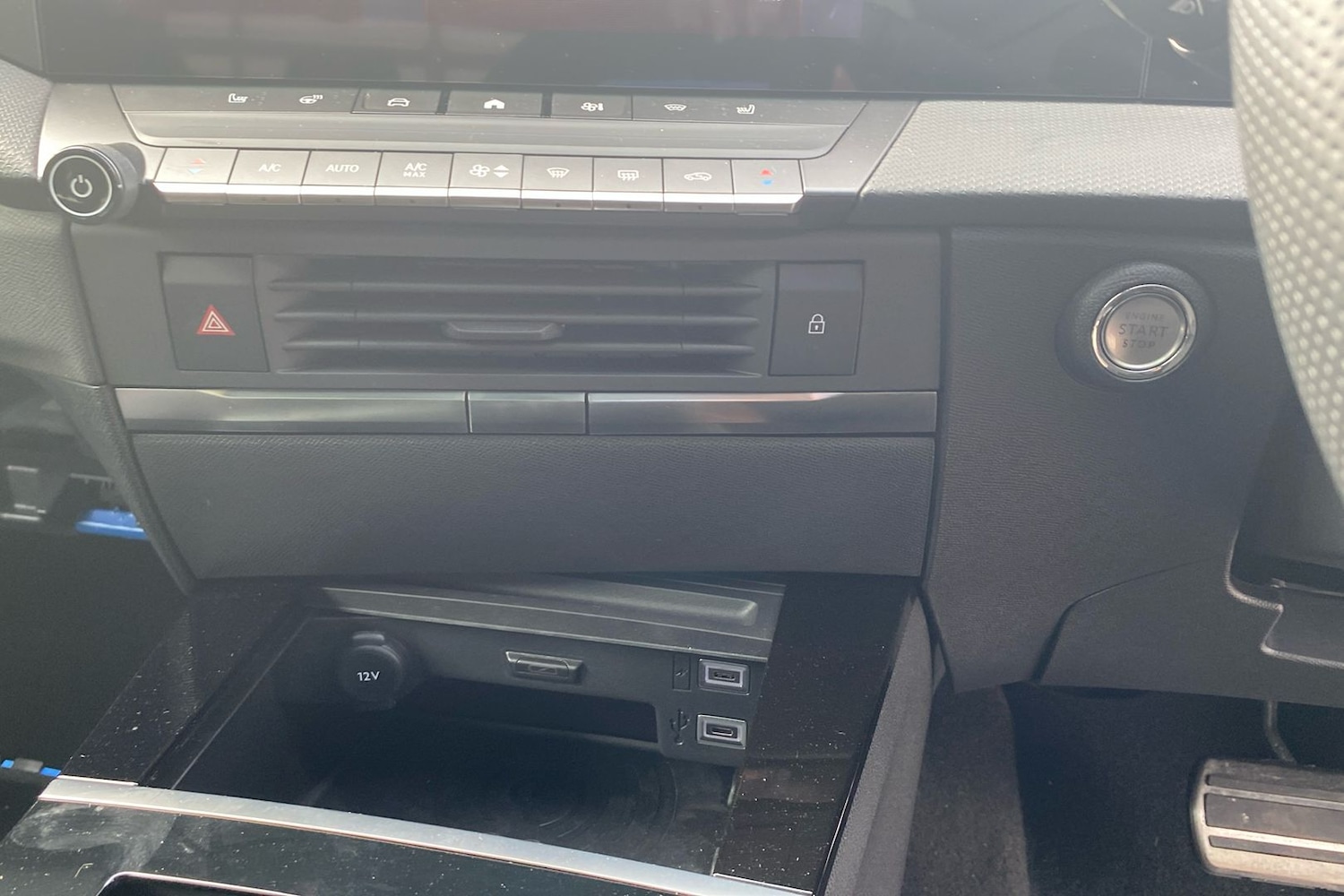 Used Vauxhall Astra 2024 for sale - 76401540: Photo 15