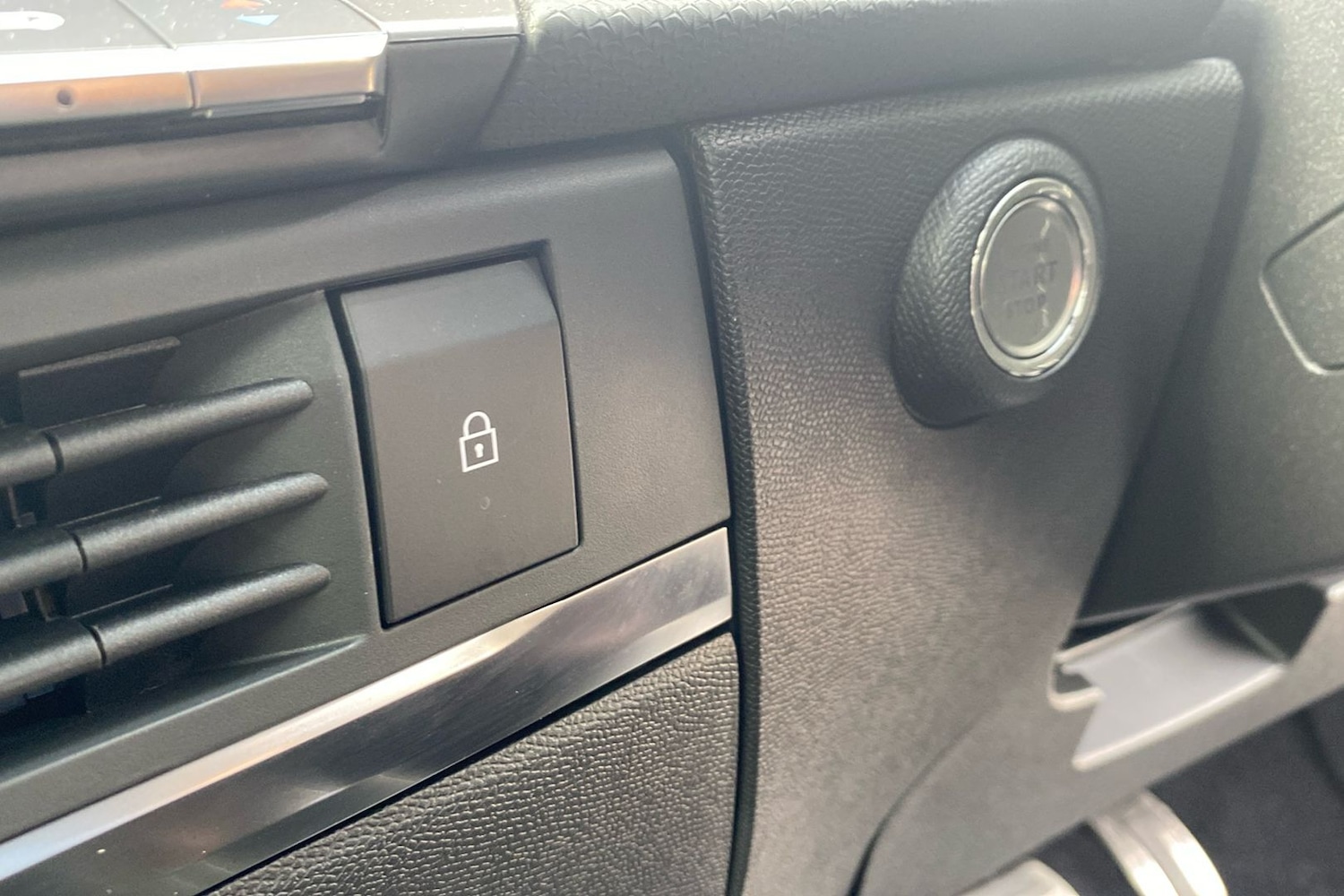 Used Vauxhall Astra 2024 for sale - 76401540: Photo 39