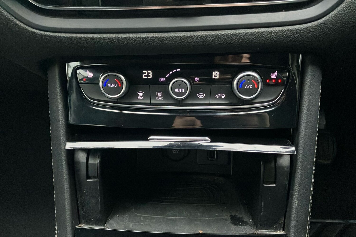 Used Vauxhall Grandland for sale - 78132145: Photo 15