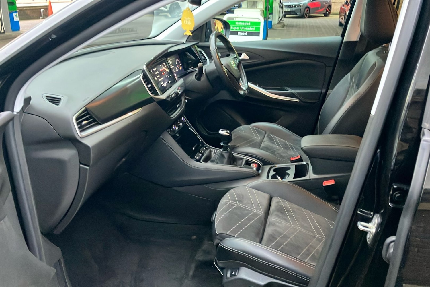 Used Vauxhall Grandland for sale - 78132145: Photo 3