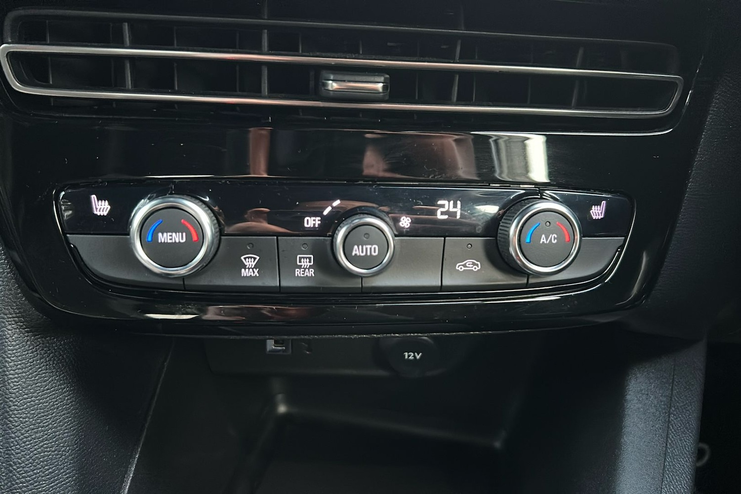 Used Vauxhall Mokka 2024 for sale - 77980757: Photo 15