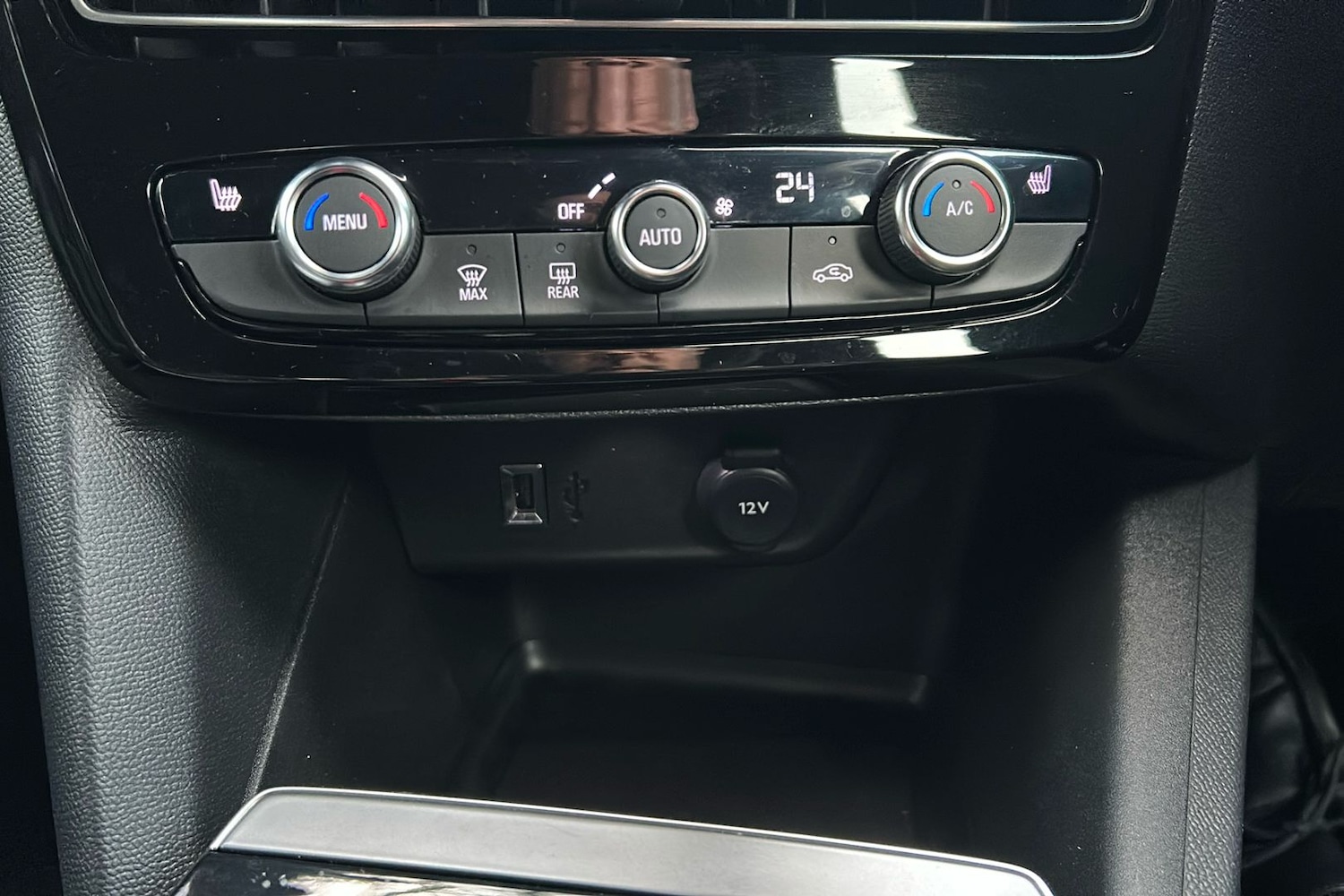 Used Vauxhall Mokka 2024 for sale - 77980757: Photo 40