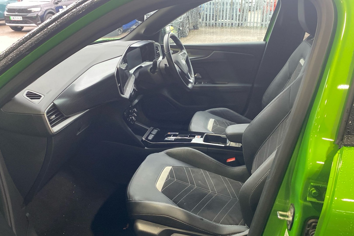 Used Vauxhall Mokka 2023 for sale - 76426084: Photo 3