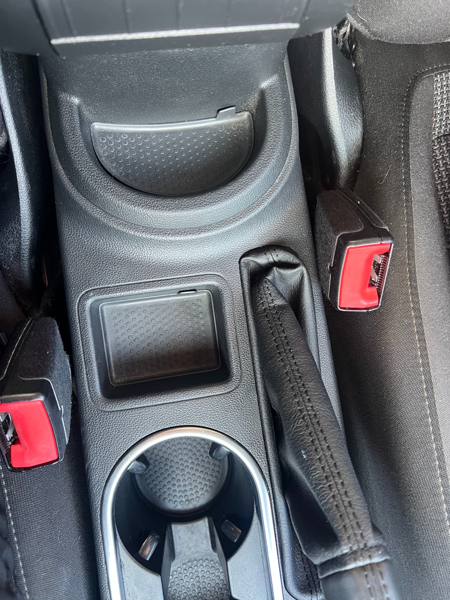 Used Volkswagen Beetle 2014 for sale - 77352169: Photo 23