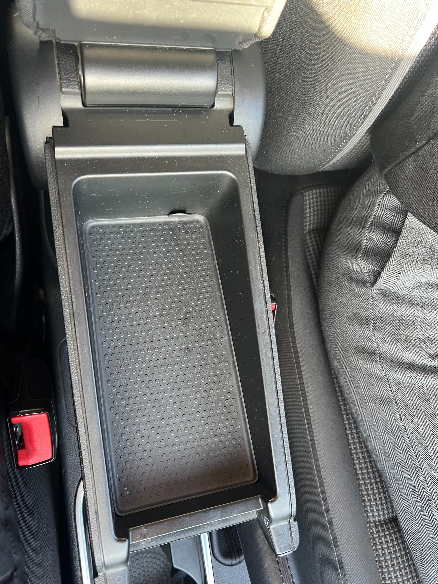 Used Volkswagen Beetle 2014 for sale - 77352169: Photo 24