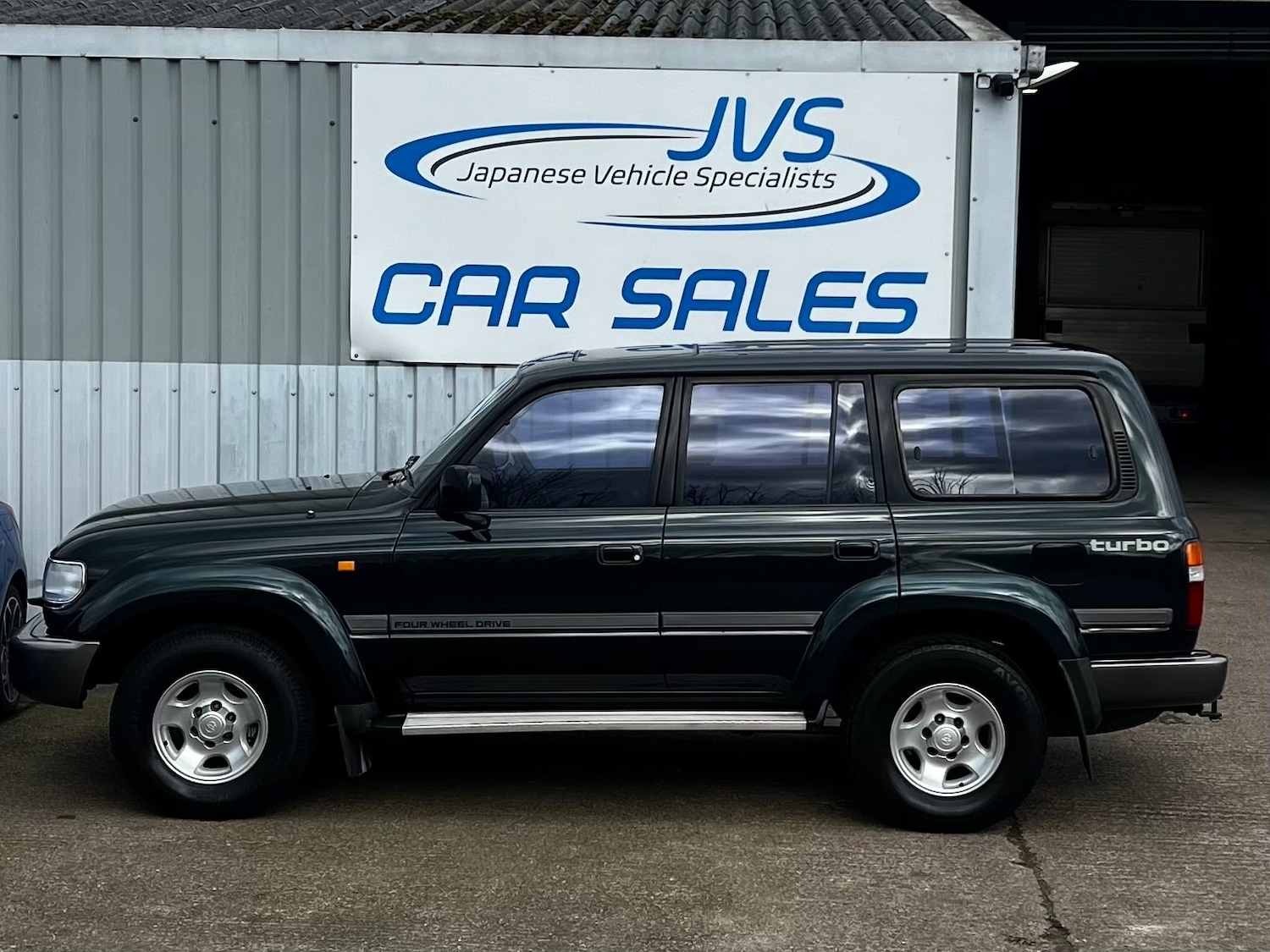 Used Toyota Land Cruiser 1996 for sale - 77903162: Photo 5
