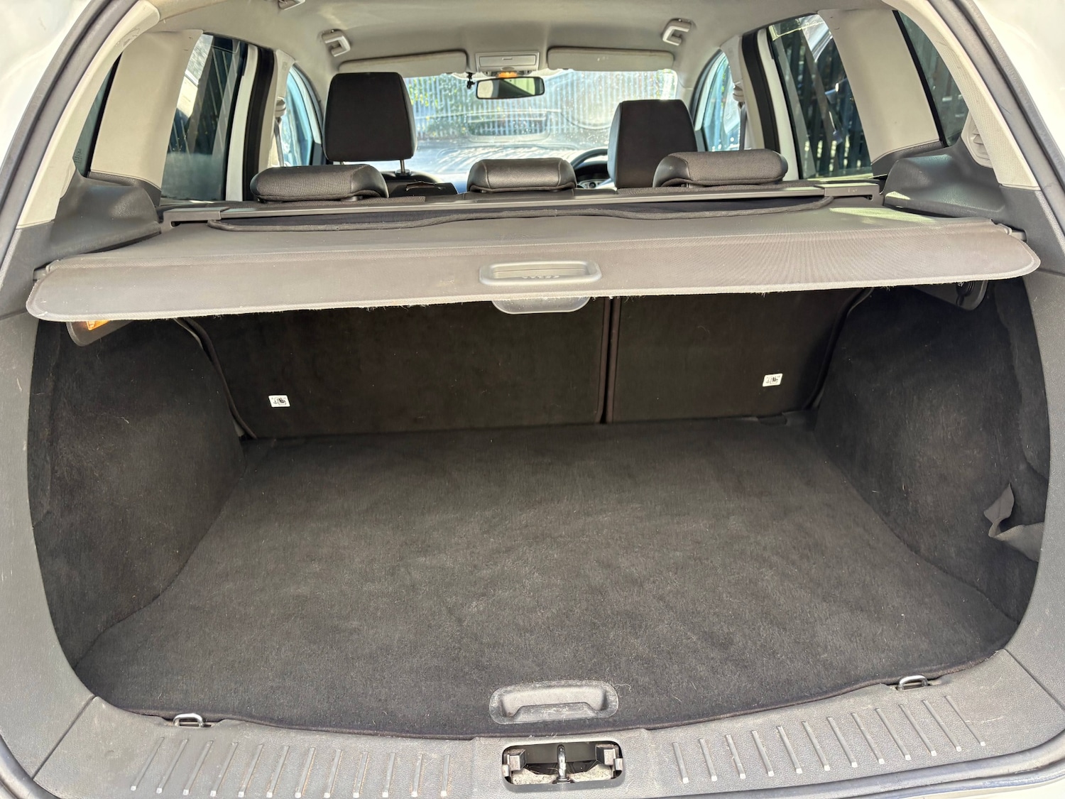 Used Ford Kuga 2010 for sale - 77005444: Photo 8