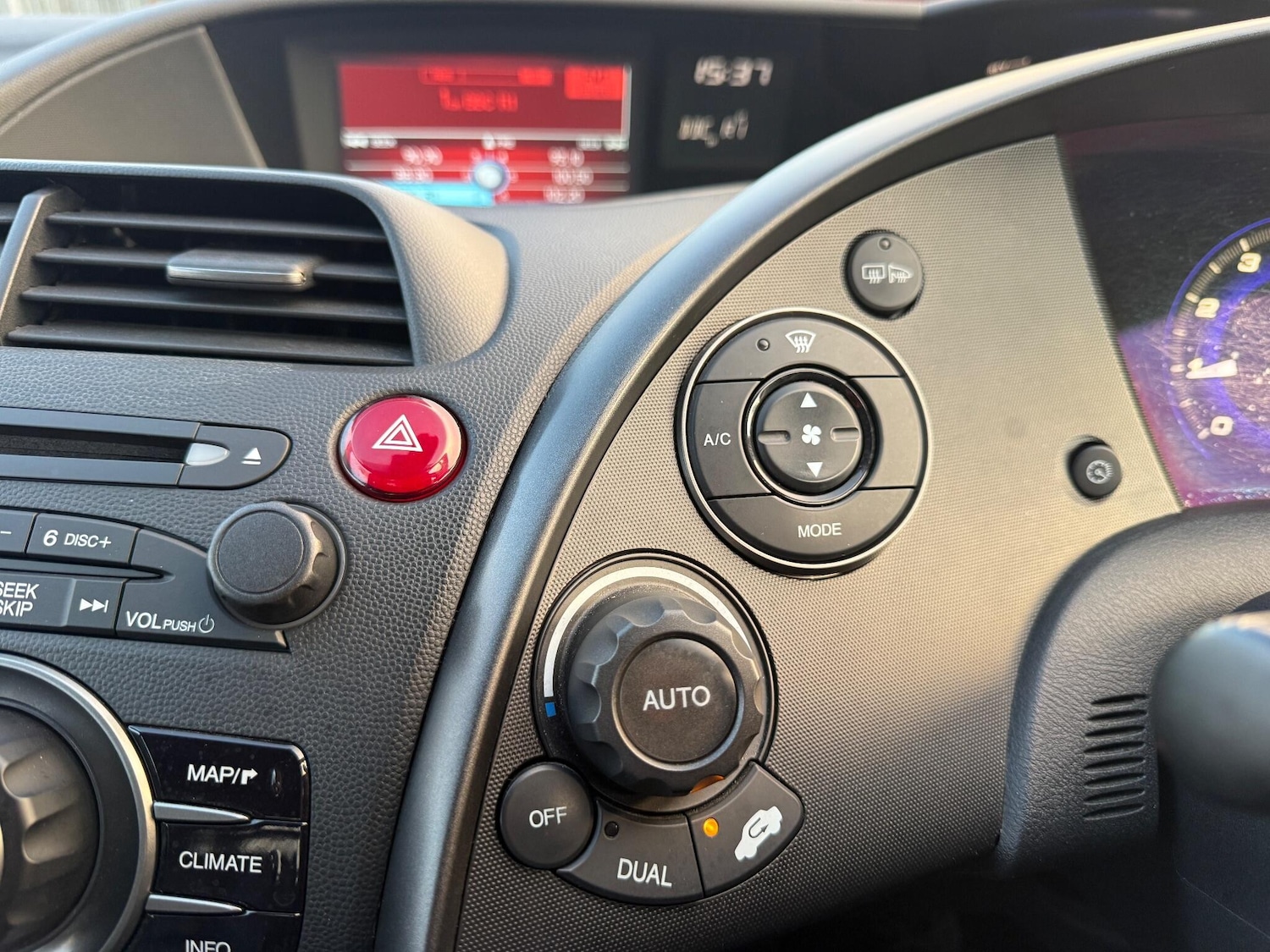 Used Honda Civic 2009 for sale - 76801603: Photo 17