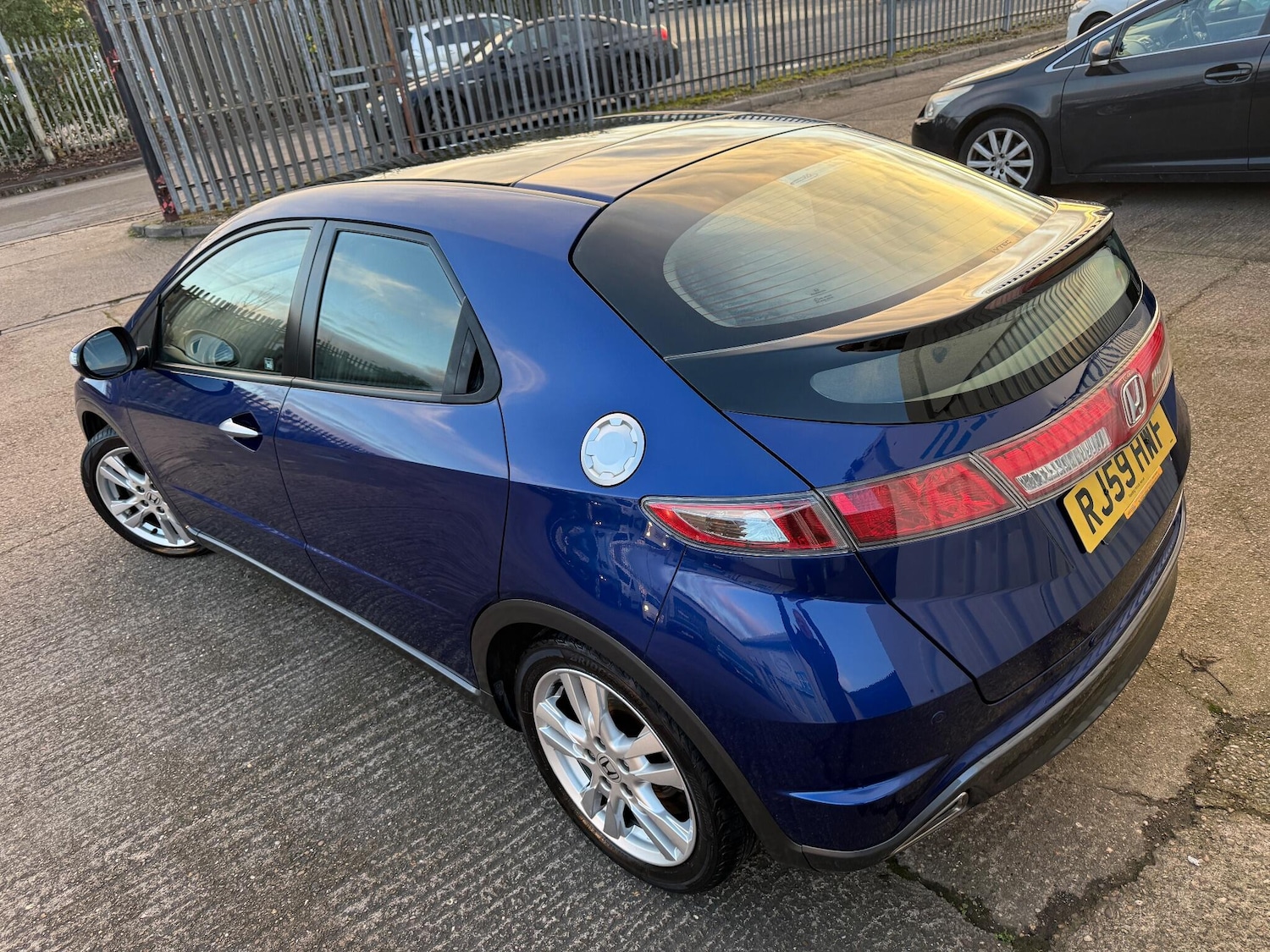 Used Honda Civic 2009 for sale - 76801603: Photo 7