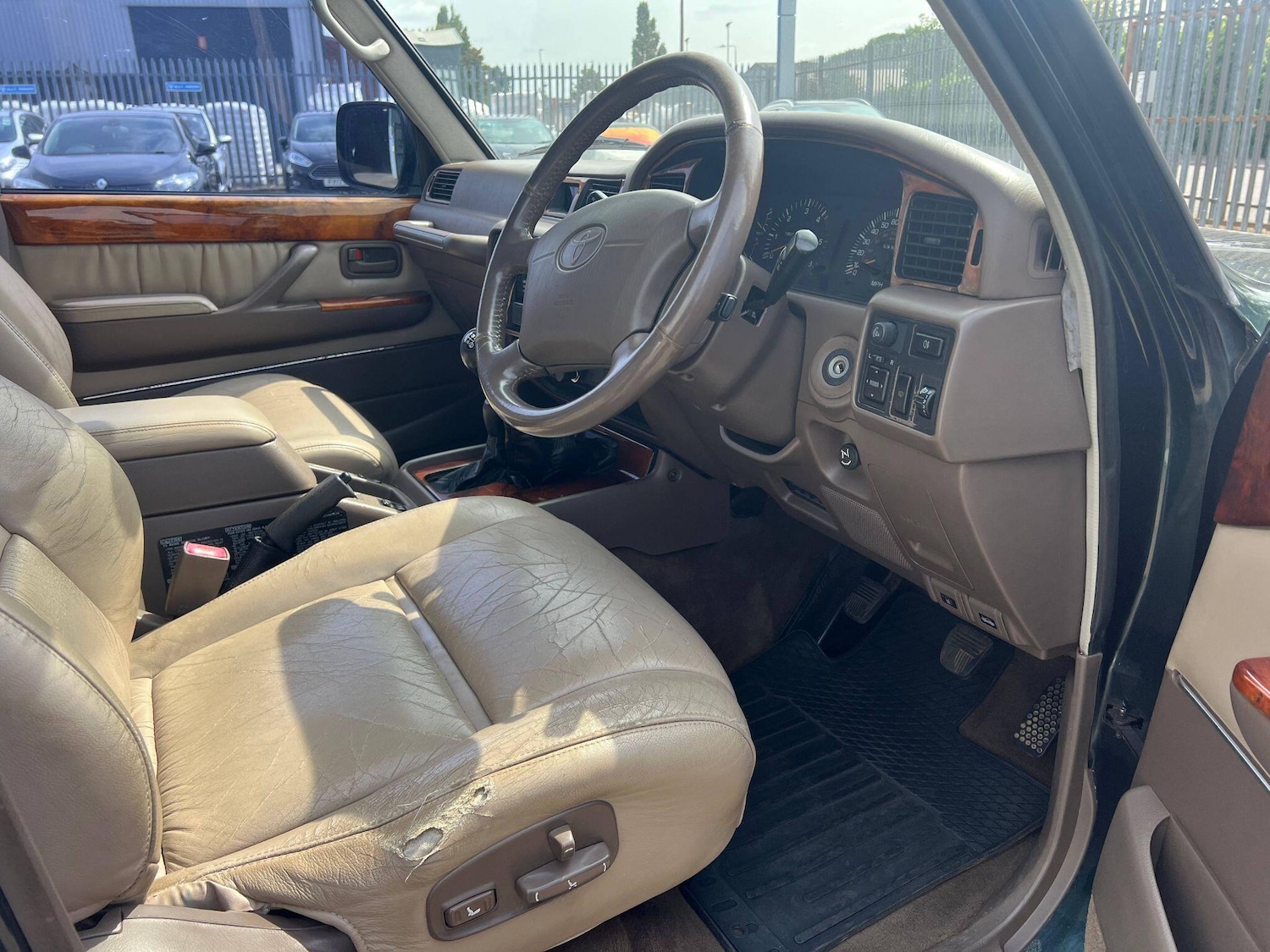 Used Toyota Land Cruiser 1996 for sale - 76802388: Photo 13