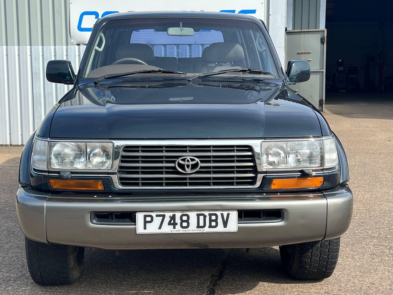 Used Toyota Land Cruiser 1996 for sale - 76802388: Photo 2