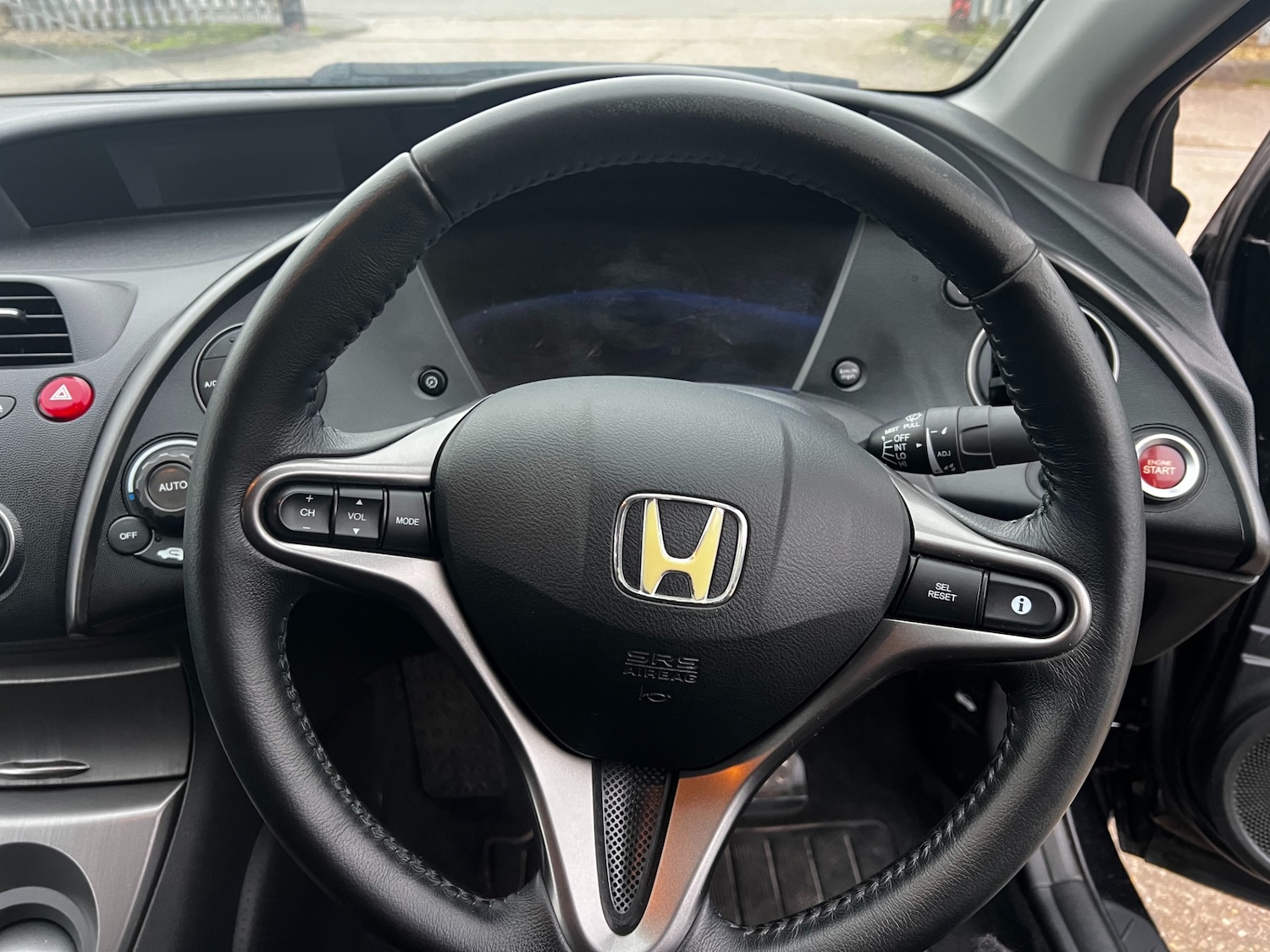 Used Honda Civic 2010 for sale - 77420492: Photo 23