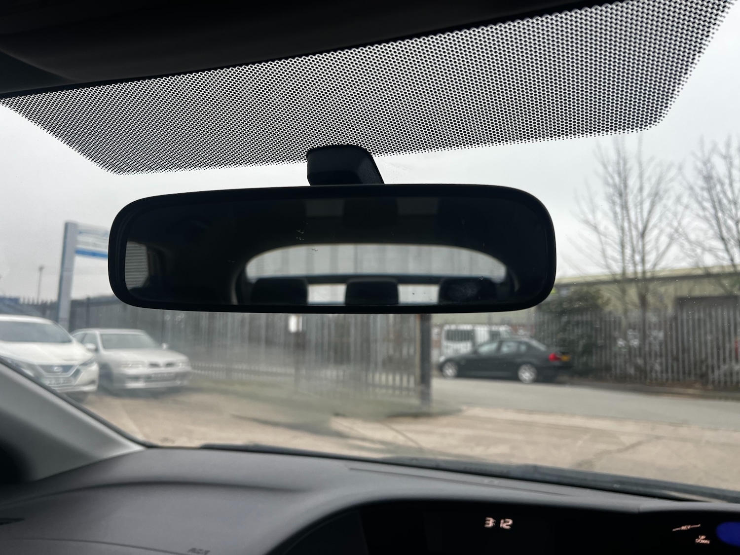 Used Honda Civic 2010 for sale - 77420492: Photo 28