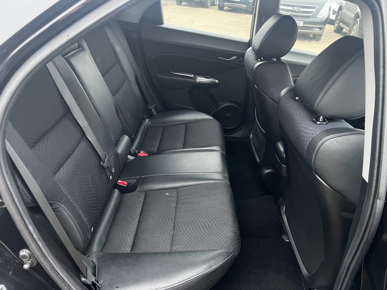 Used Honda Civic 2010 for sale - 77420492: Photo 35