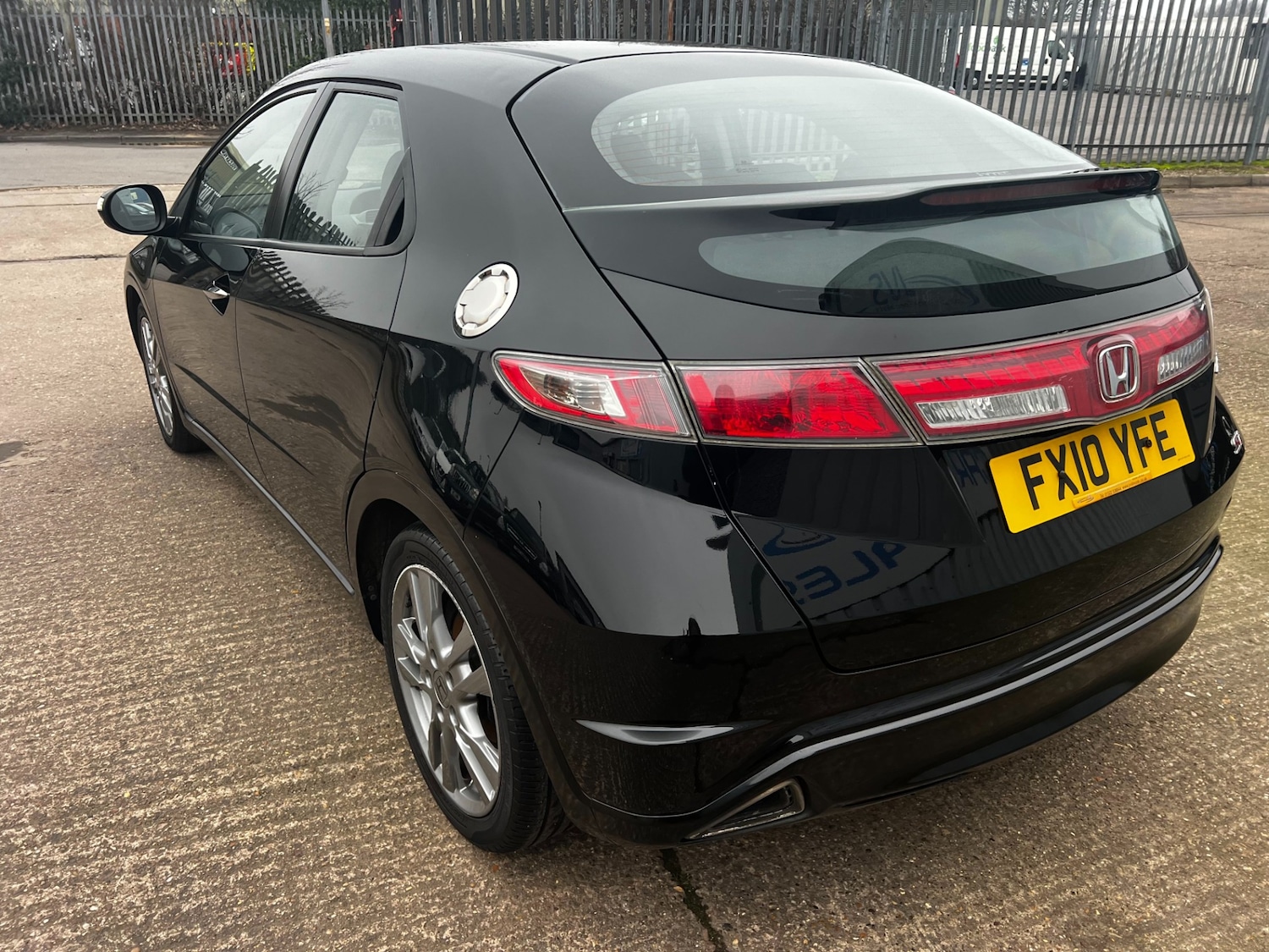 Used Honda Civic 2010 for sale - 77420492: Photo 7