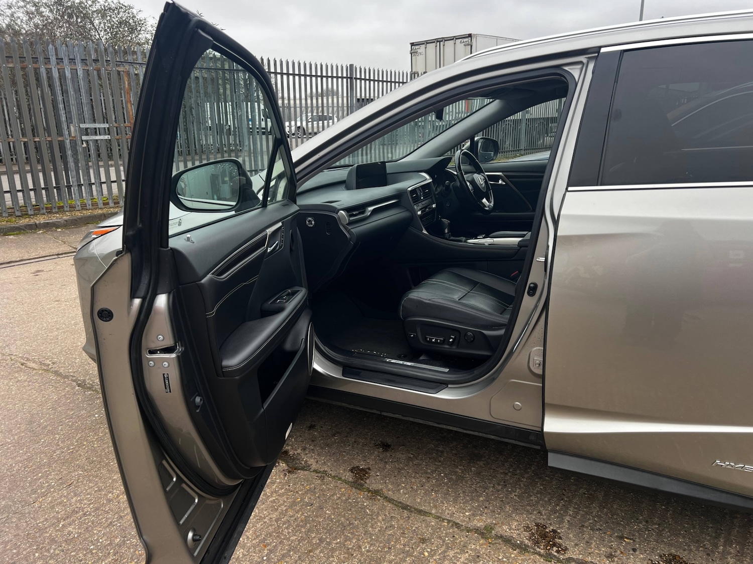 Used Lexus RX 2017 for sale - 77775958: Photo 28