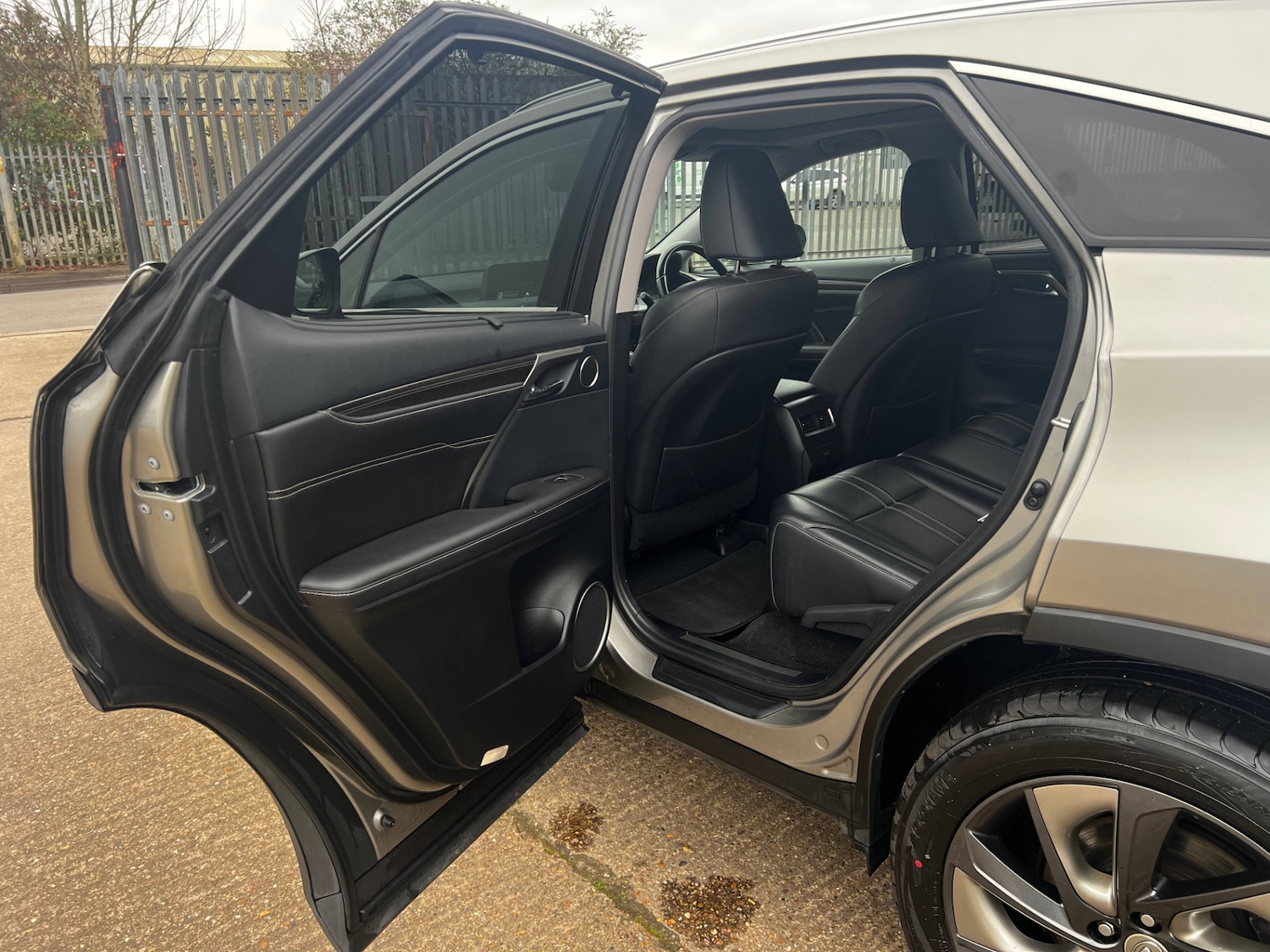 Used Lexus RX 2017 for sale - 77775958: Photo 37