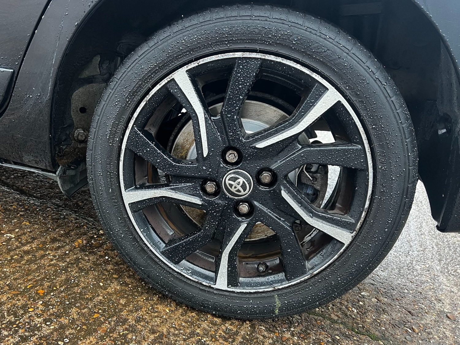 Used Toyota Yaris 2017 for sale - 77517556: Photo 11