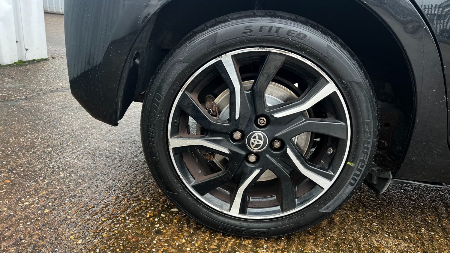 Used Toyota Yaris 2017 for sale - 77517556: Photo 12