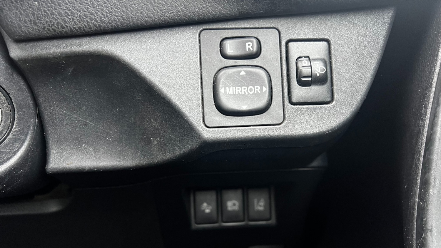 Used Toyota Yaris 2017 for sale - 77517556: Photo 21