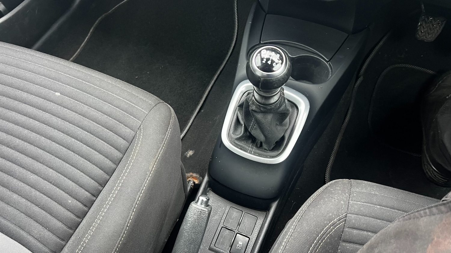 Used Toyota Yaris 2017 for sale - 77517556: Photo 23