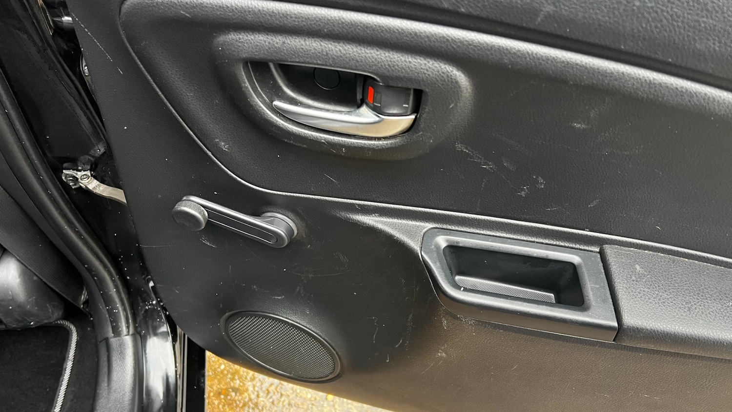 Used Toyota Yaris 2017 for sale - 77517556: Photo 28