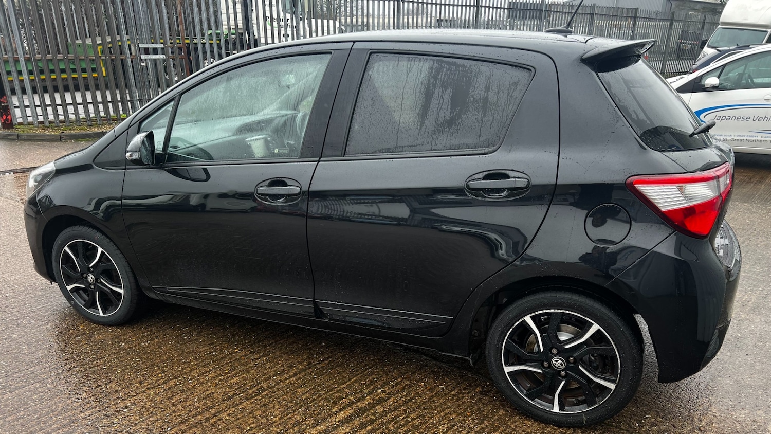 Used Toyota Yaris 2017 for sale - 77517556: Photo 7