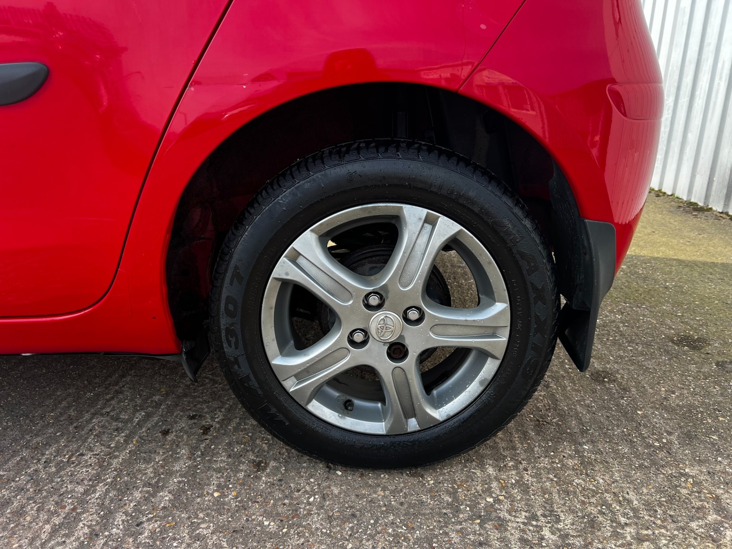 Used Toyota Yaris 2010 for sale - 78025819: Photo 12