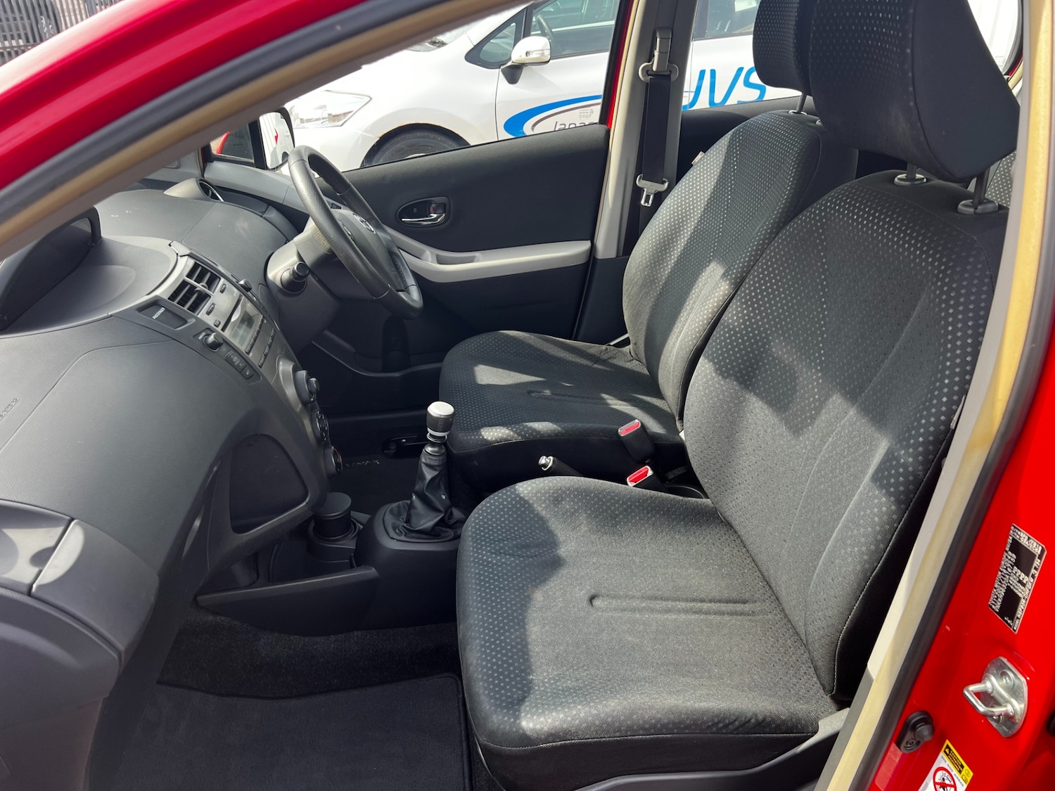 Used Toyota Yaris 2010 for sale - 78025819: Photo 22