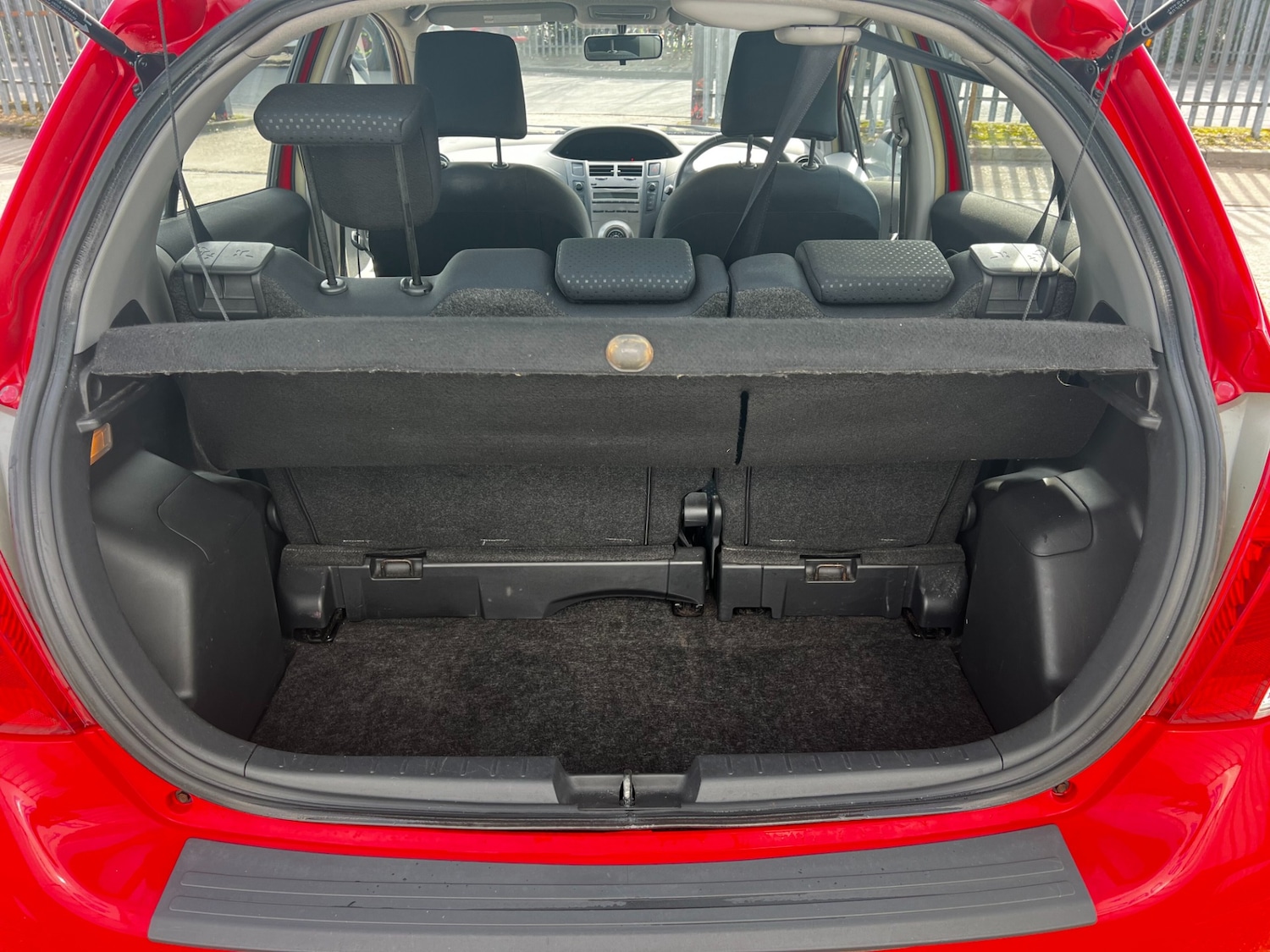 Used Toyota Yaris 2010 for sale - 78025819: Photo 29