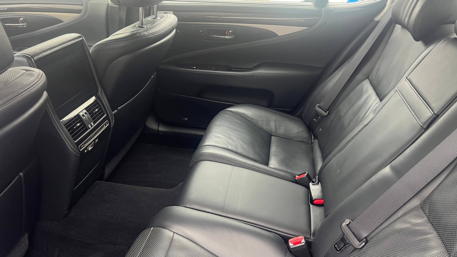 Used Lexus LS 2015 for sale - 77032808: Photo 17