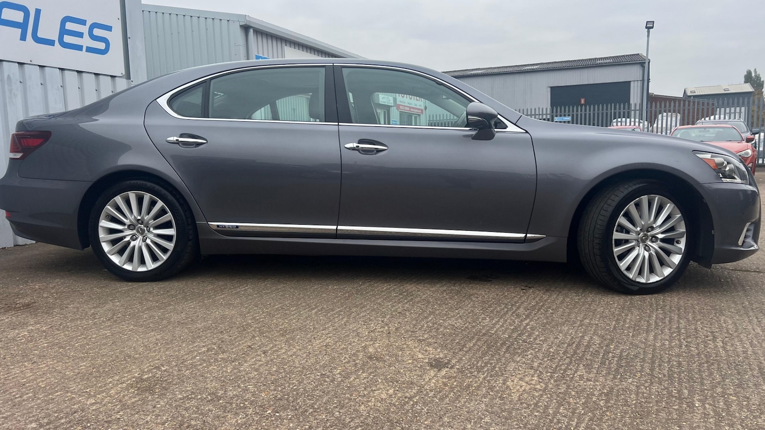 Used Lexus LS 2015 for sale - 77032808: Photo 2