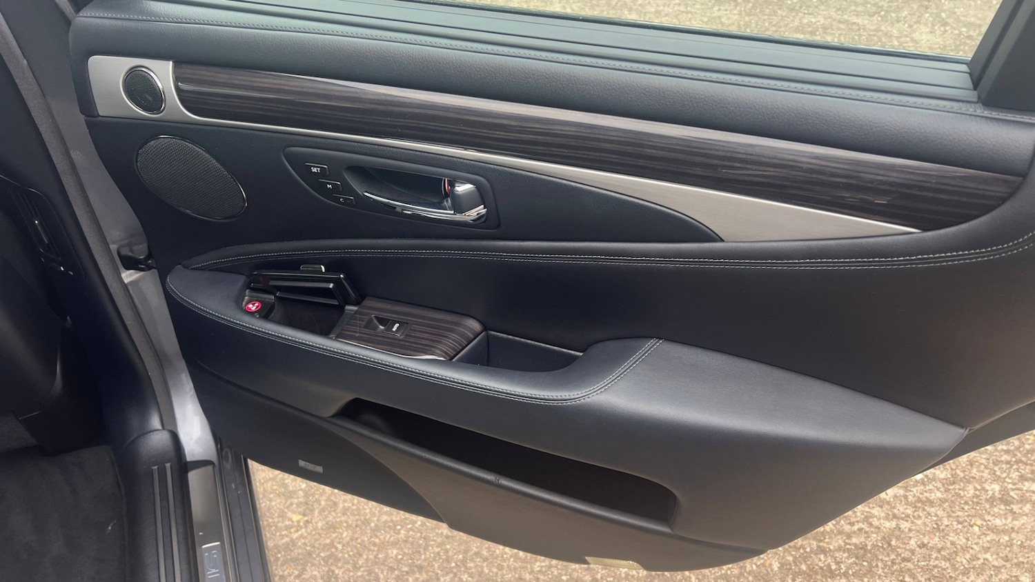 Used Lexus LS 2015 for sale - 77032808: Photo 21