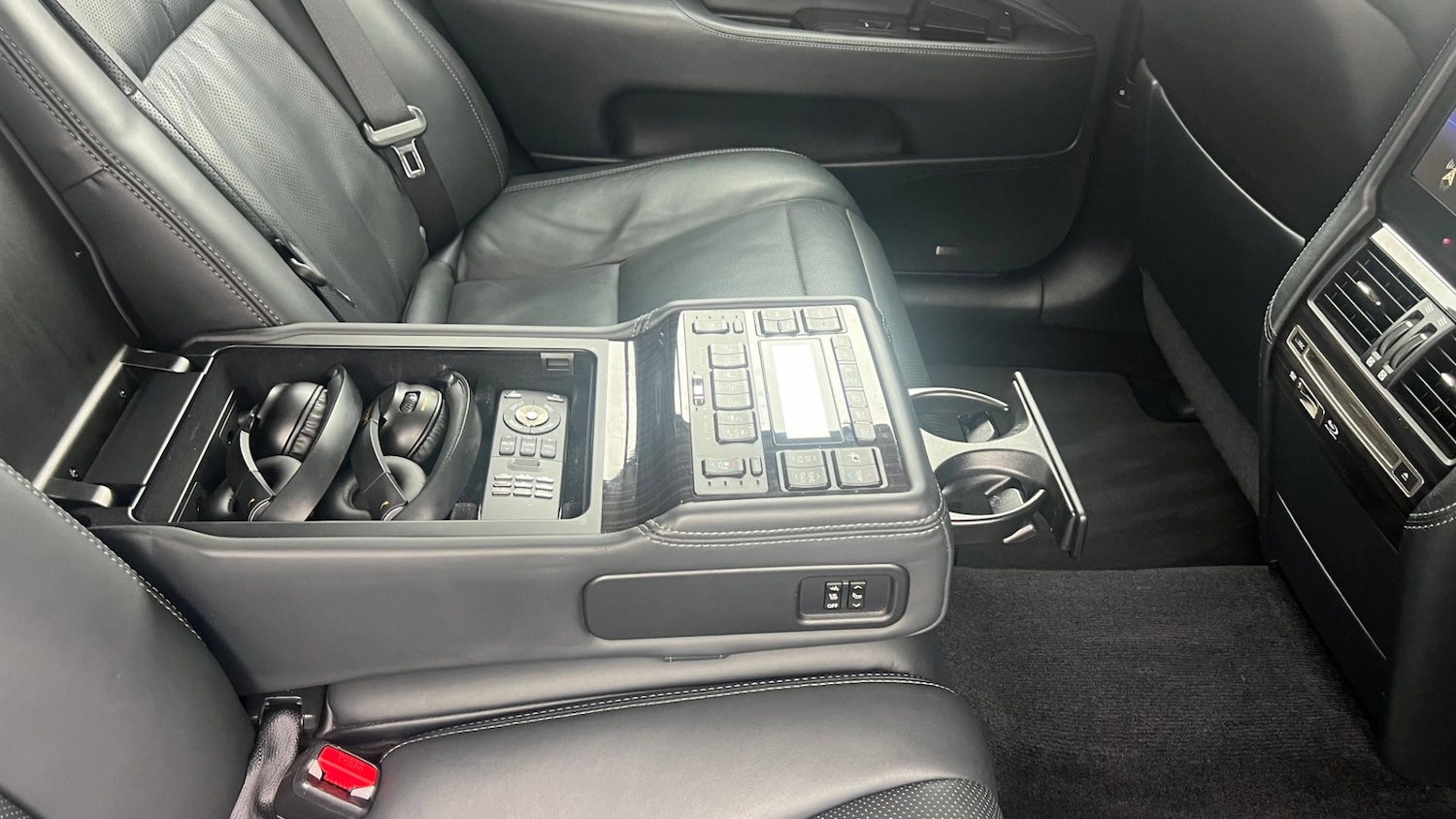 Used Lexus LS 2015 for sale - 77032808: Photo 43