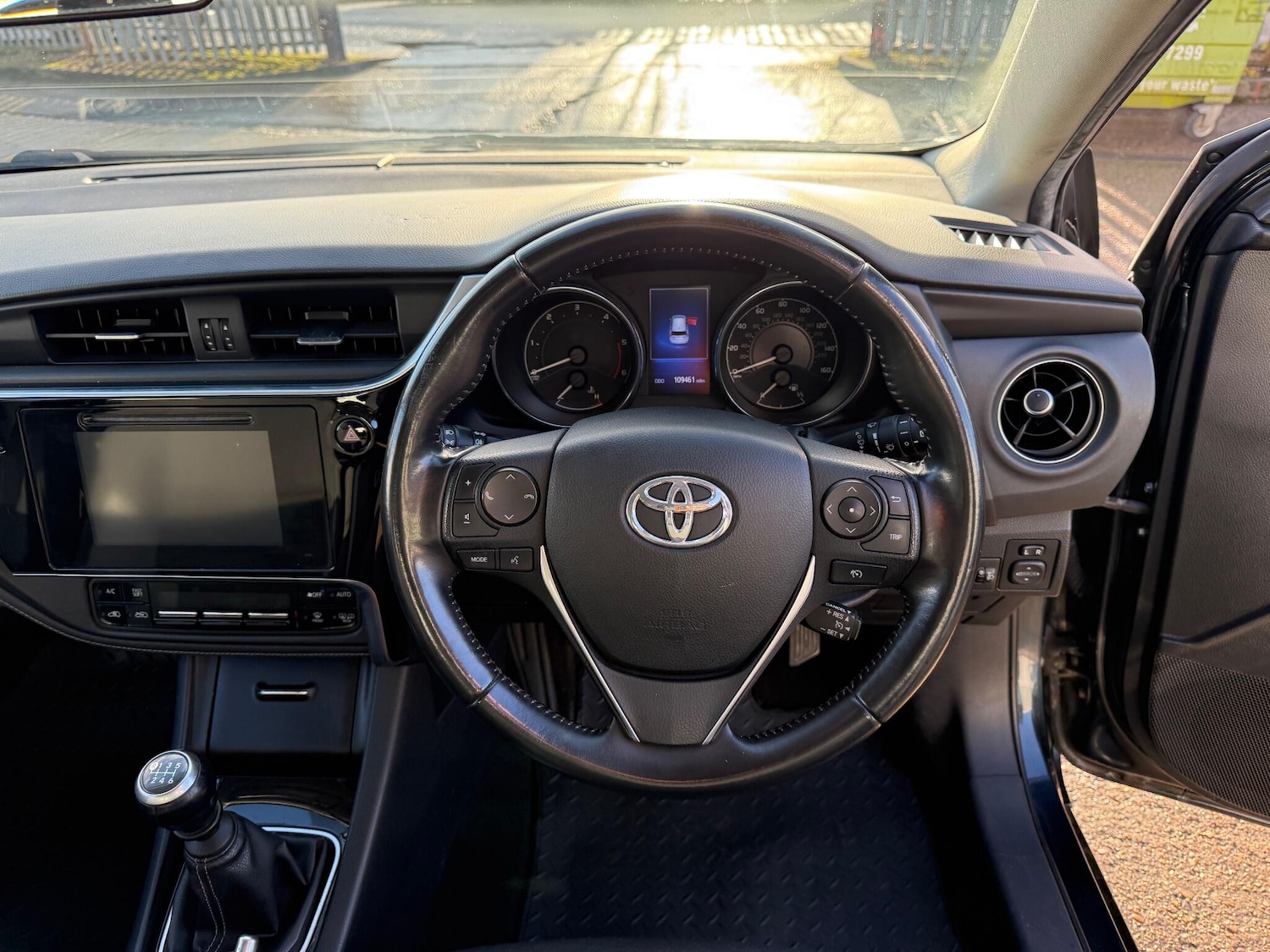 Used Toyota Auris 2015 for sale - 76801177: Photo 28