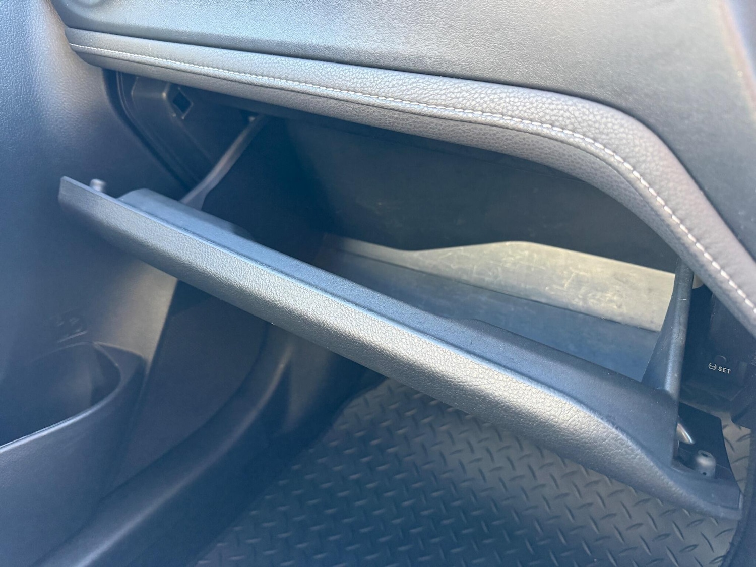 Used Toyota Auris 2015 for sale - 76801177: Photo 32