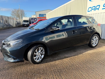 Used Toyota Auris 2015 for sale - 76801177: Photo