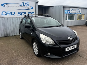 Used Toyota Verso 2011 for sale - 77601975: Photo