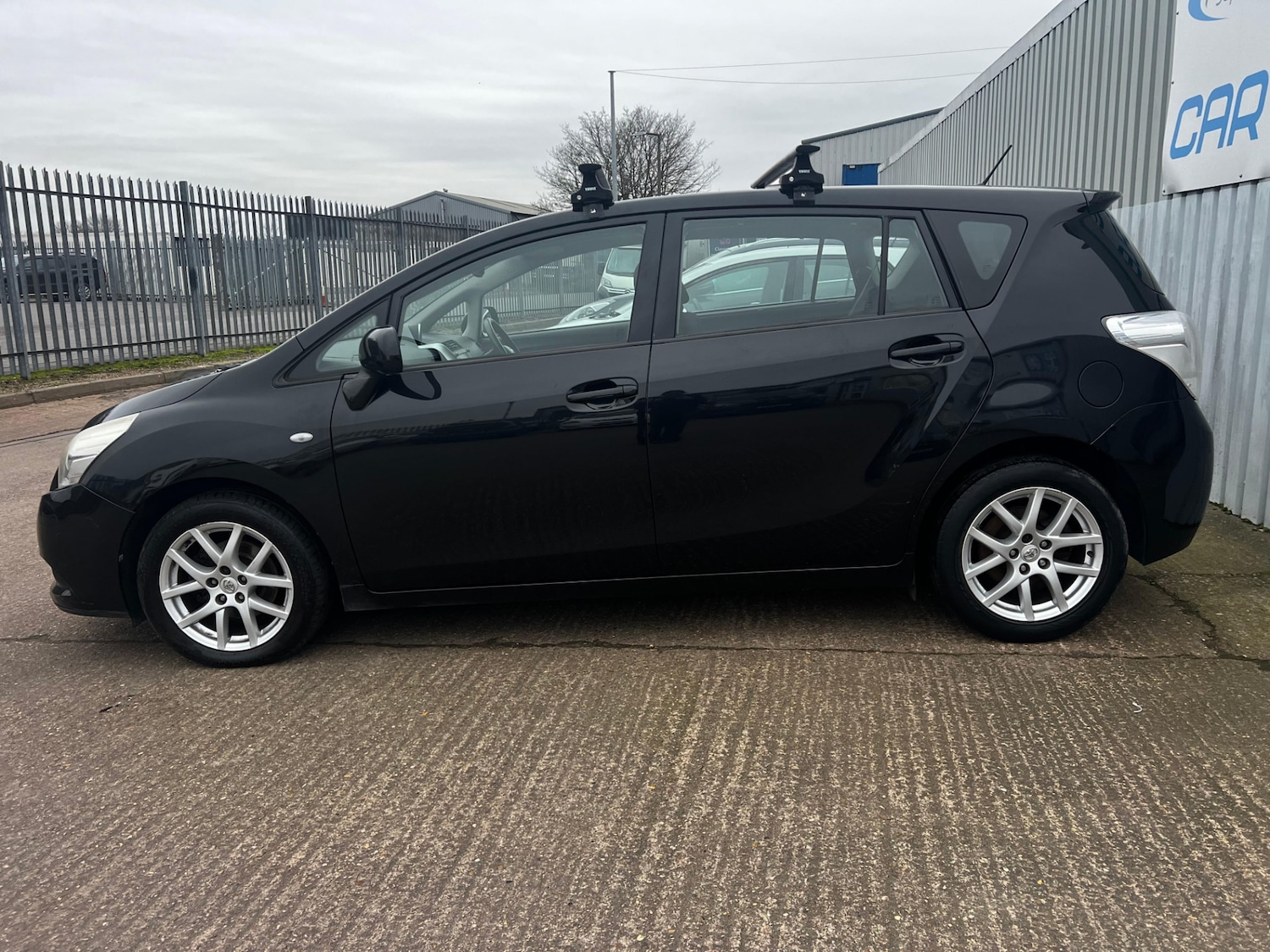 Used Toyota Verso 2011 for sale - 77601975: Photo 7