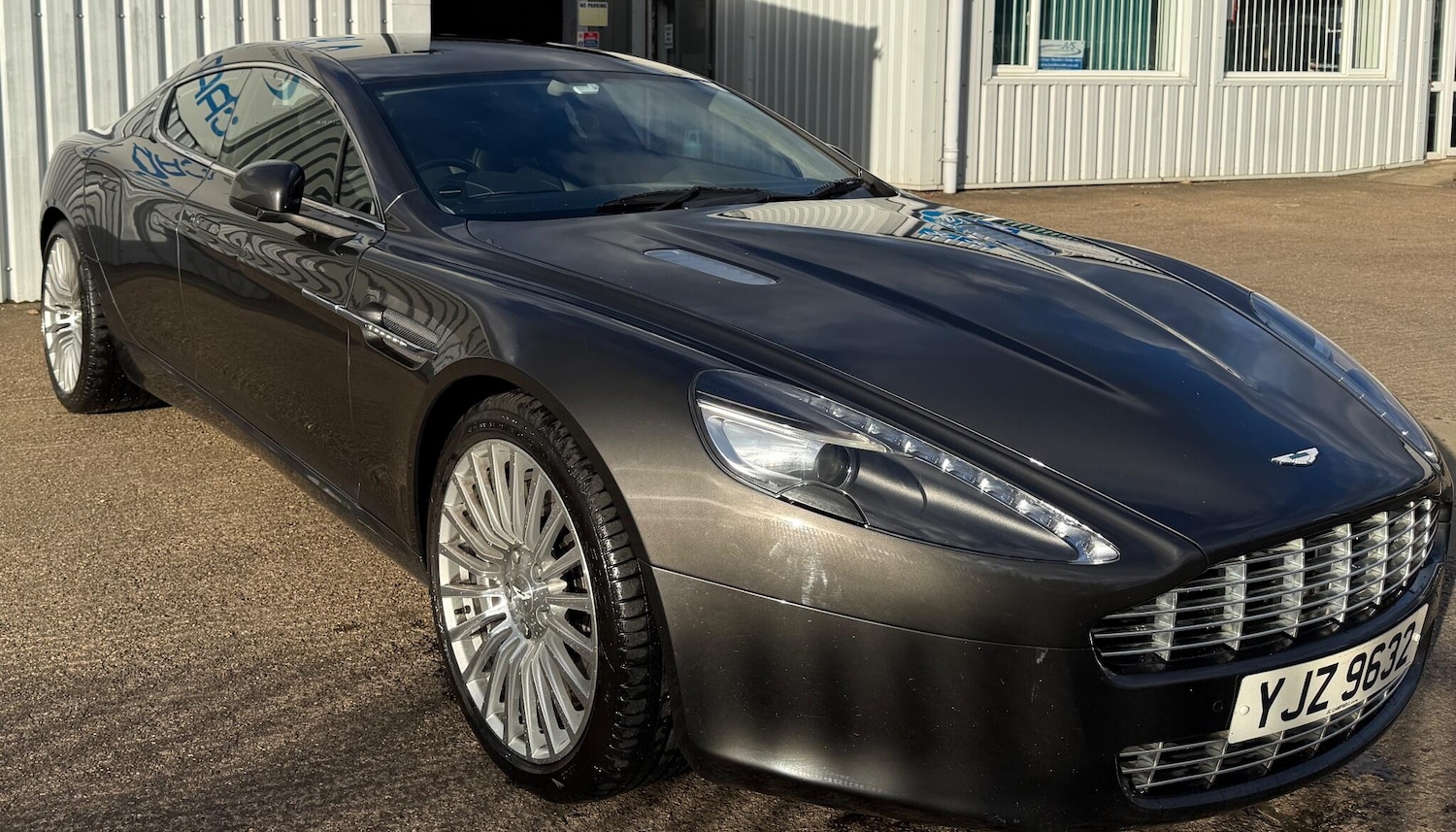 Used Aston Martin Rapide 2012 for sale - 76802273: Photo 3