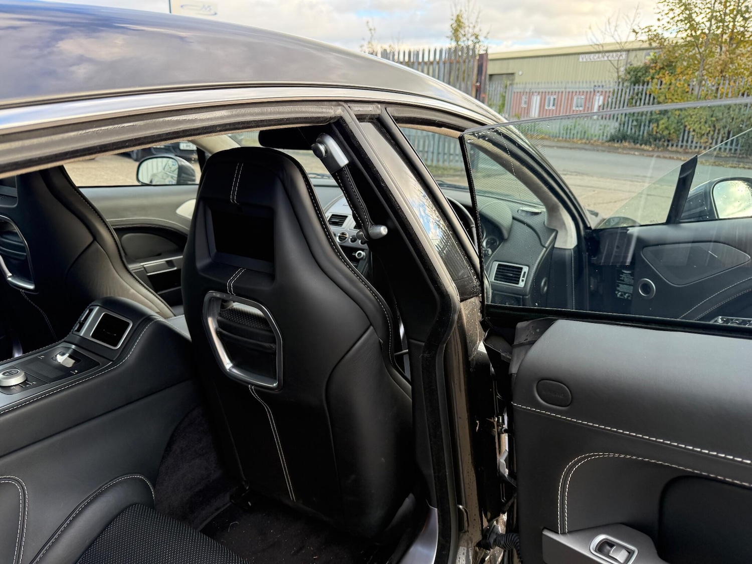 Used Aston Martin Rapide 2012 for sale - 76802273: Photo 45