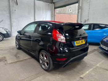 Used Ford Fiesta 2016 for sale - 75035700: Photo