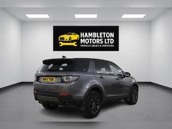 Used Land Rover Discovery Sport 2017 for sale - 79531937: Photo