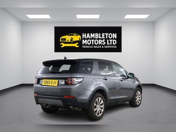 Used Land Rover Discovery Sport 2015 for sale - 79048130: Photo
