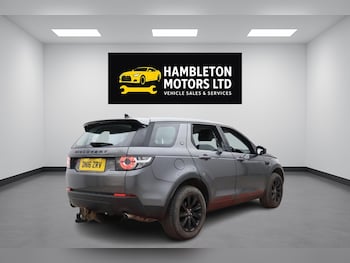 Used Land Rover Discovery Sport 2016 for sale - 79121243: Photo