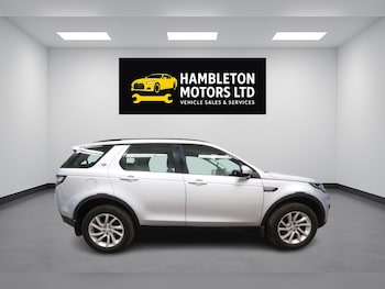 Used Land Rover Discovery Sport 2017 for sale - 78647242: Photo