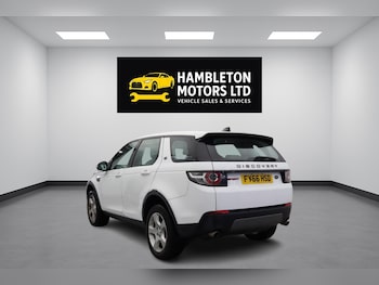 Used Land Rover Discovery Sport 2016 for sale - 78921162: Photo